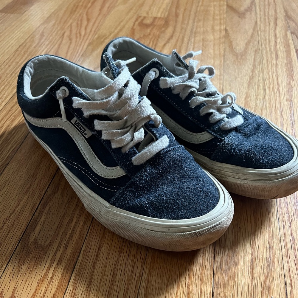 Men’s size 7 old school Vans blue shade